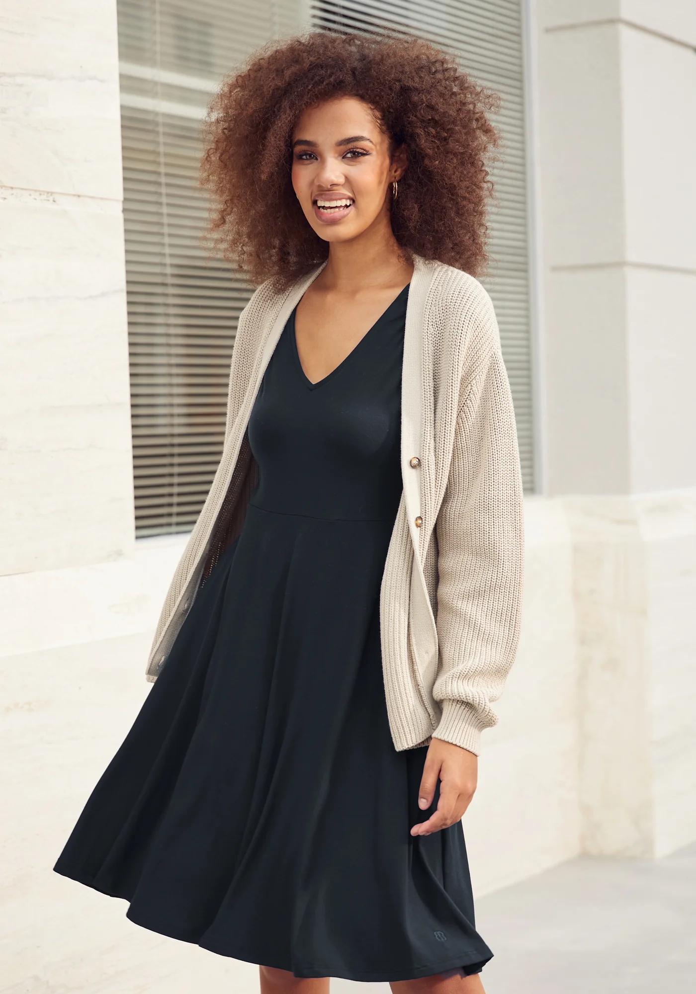 Marilyn Dress (Black) - Final Sale - Image 6