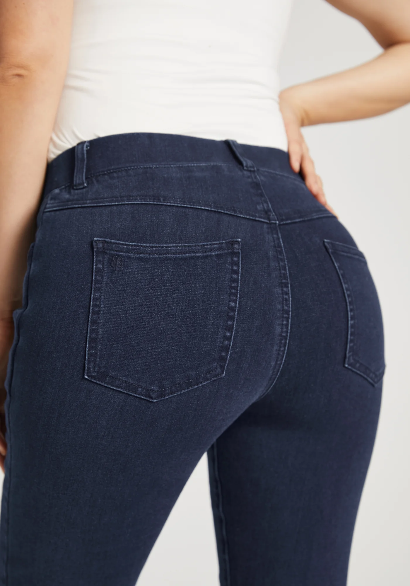 Signature Mid-Rise Denim | Straight (Dark Indigo) - Final Sale - Image 4